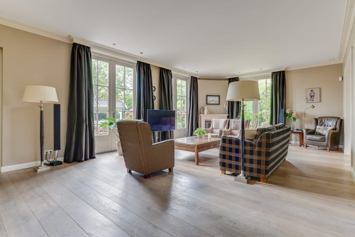 Photo 3 of Rustenburgerweg 61