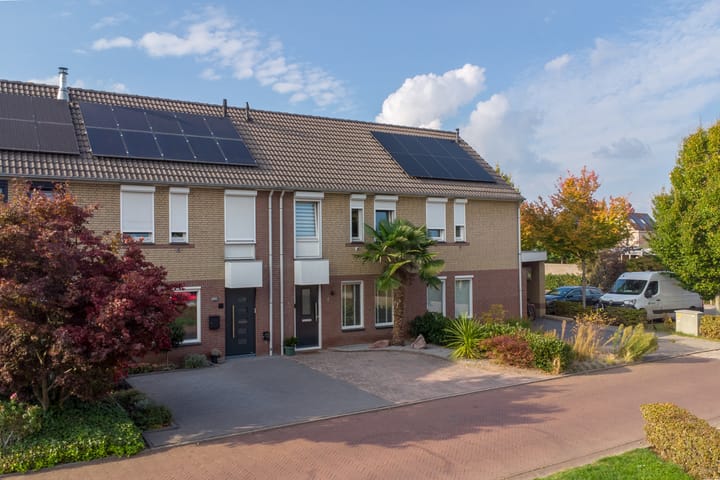 Photo 1 of Saint Rémystraat 4