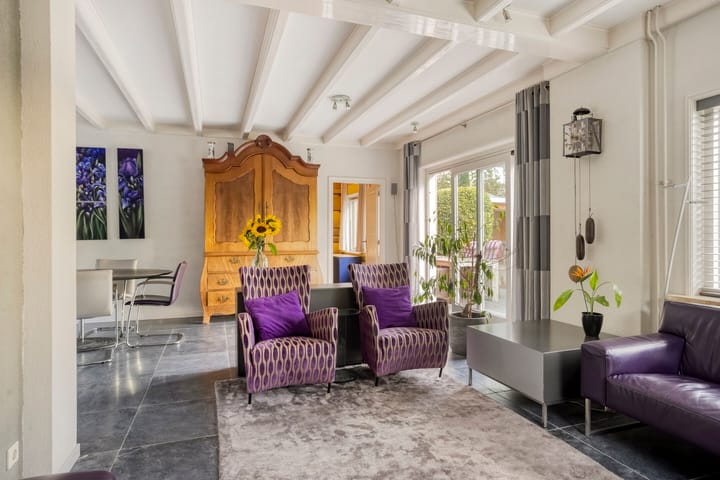 Photo 13 of Bisschopstraat 37