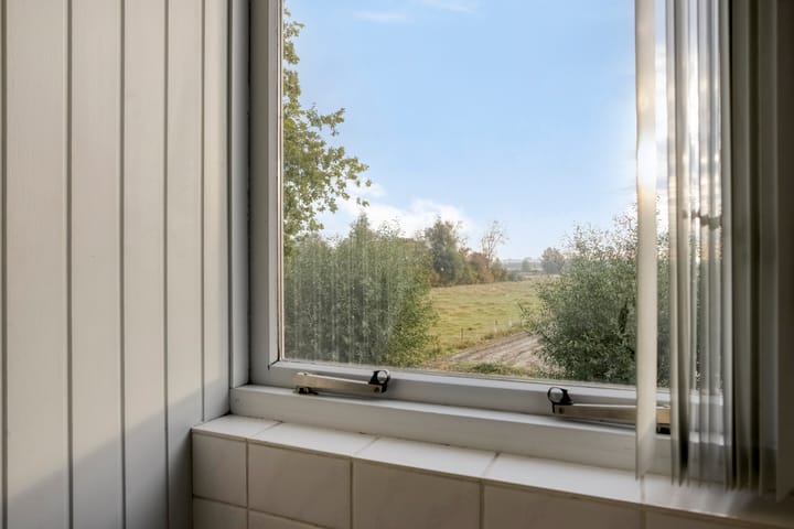 Photo 26 of Bisschopstraat 37