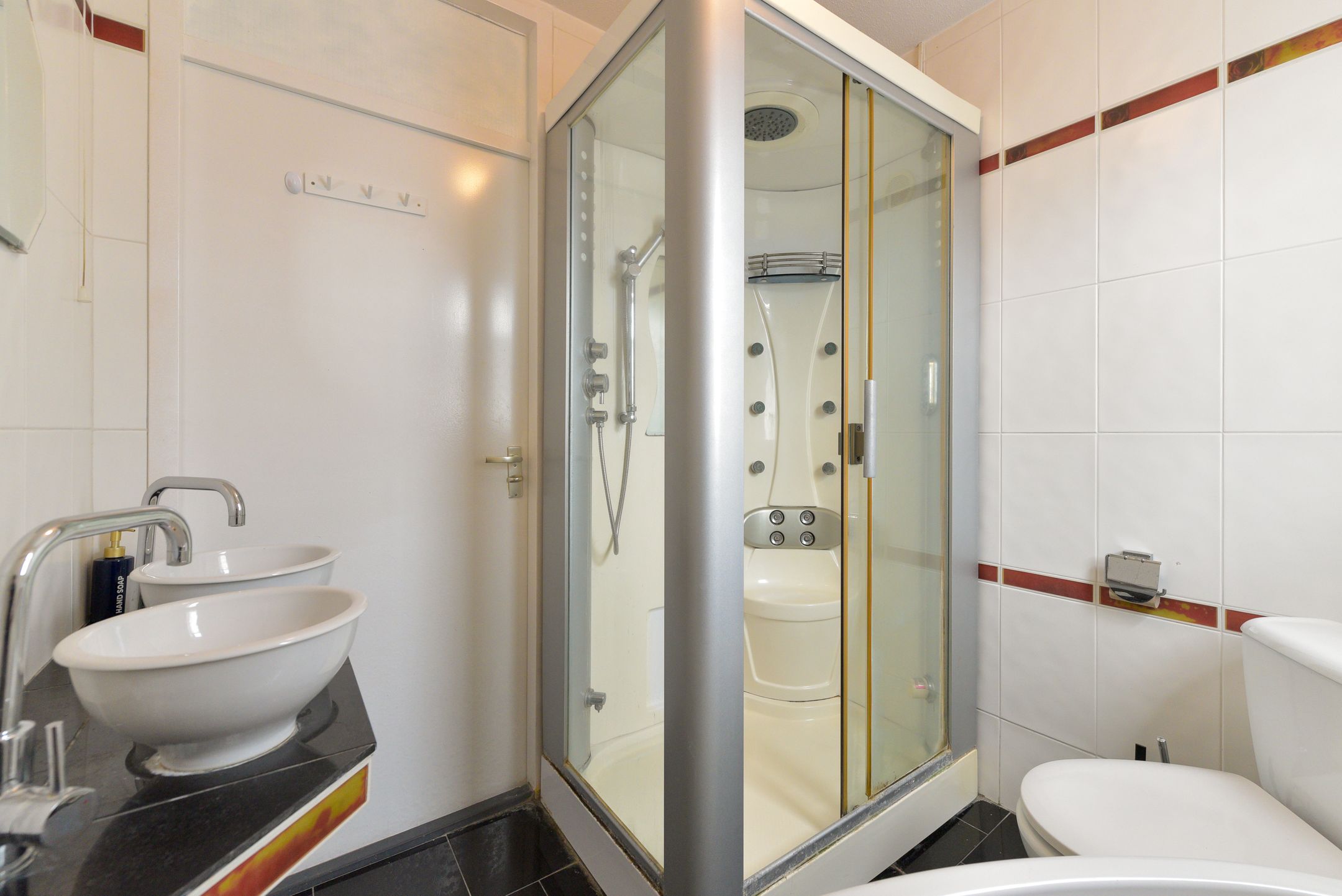 Photo 33 of Hoornseschans 157