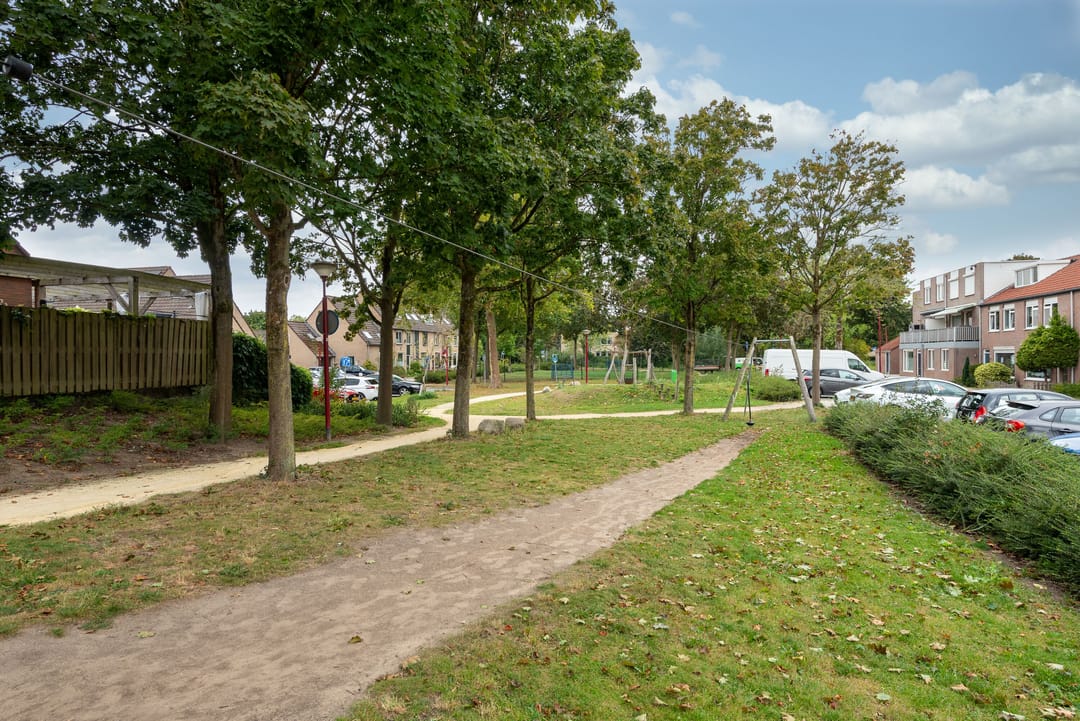 Photo 41 of Hoornseschans 157