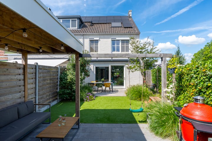 Photo 4 of Oeverwalpark 2