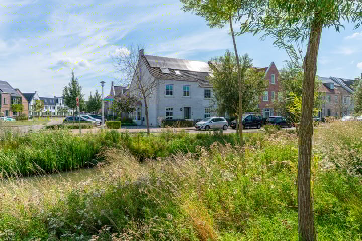 Photo 6 of Oeverwalpark 2