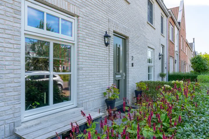 Photo 7 of Oeverwalpark 2