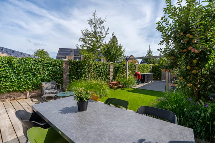 Photo 18 of Oeverwalpark 2