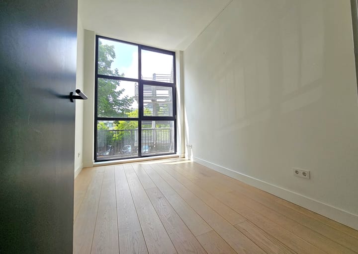 Photo 16 of Hilledijk 77-A