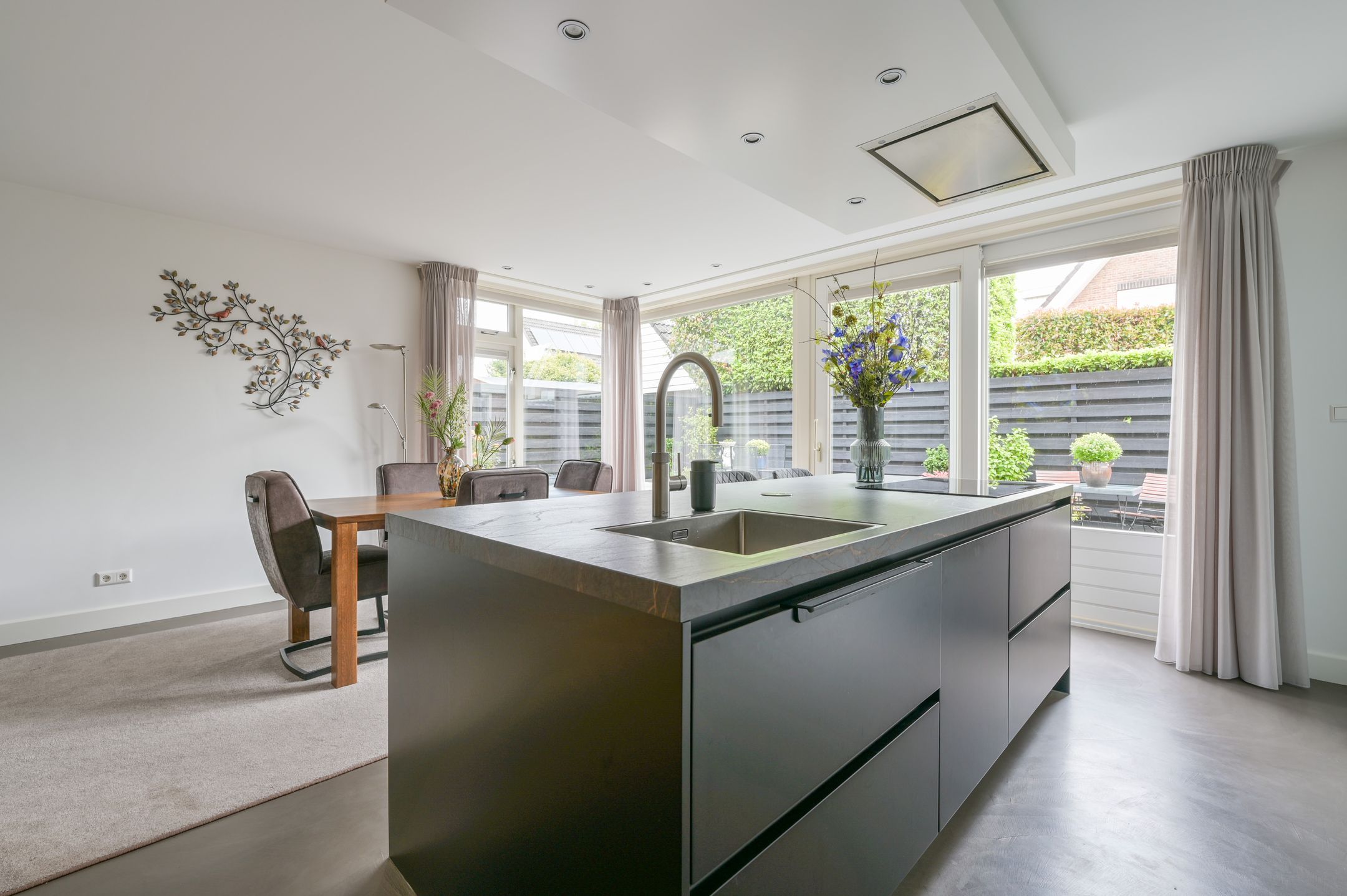 Foto 15 van Roosendaalseweg 63