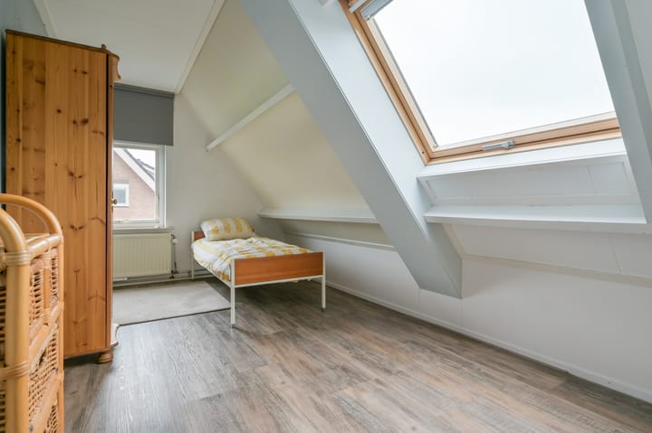 Photo 27 of Roosendaalseweg 63