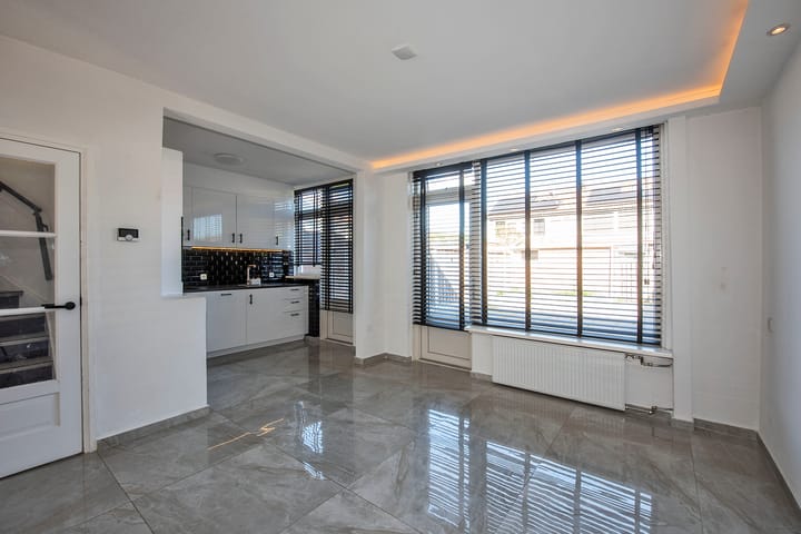 Photo 12 of Jacob van Maerlantstraat 3