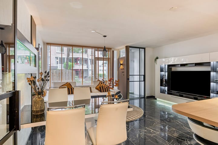 Photo 9 of Maastrichter Grachtstraat 31