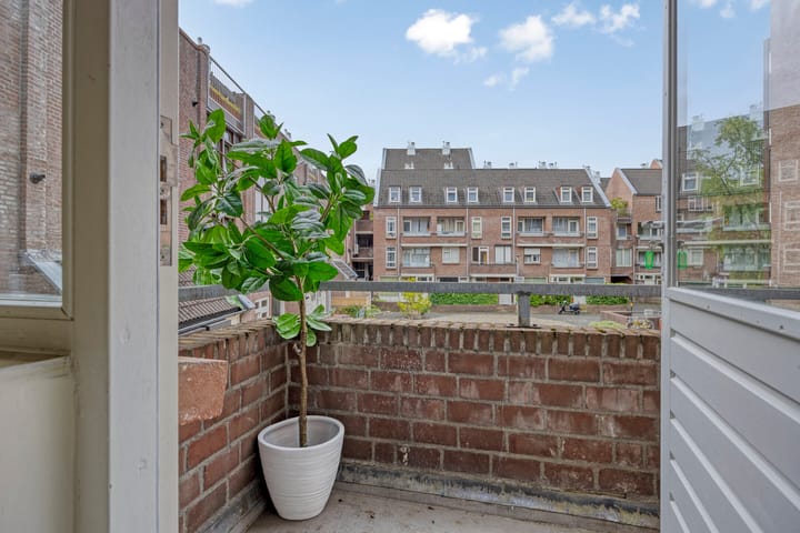 Photo 22 of Maastrichter Grachtstraat 31