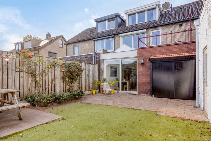 Foto 31 van Oranjestraat 16