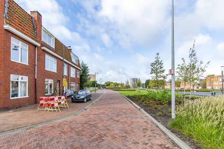 Photo 7 of Winschoterdiep 185