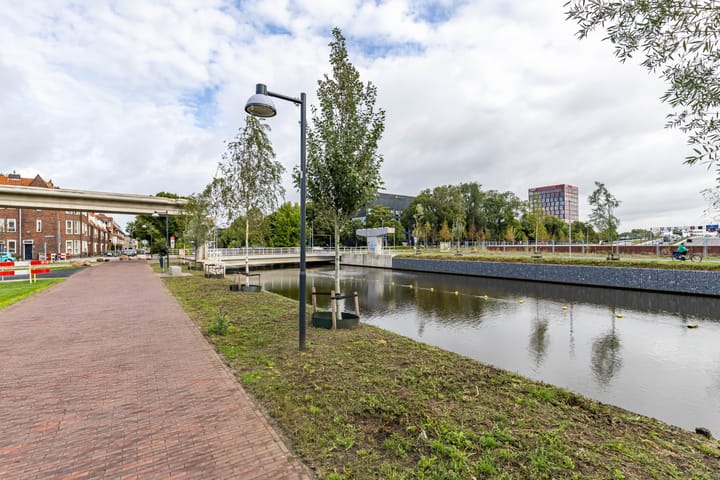 Photo 8 of Winschoterdiep 185