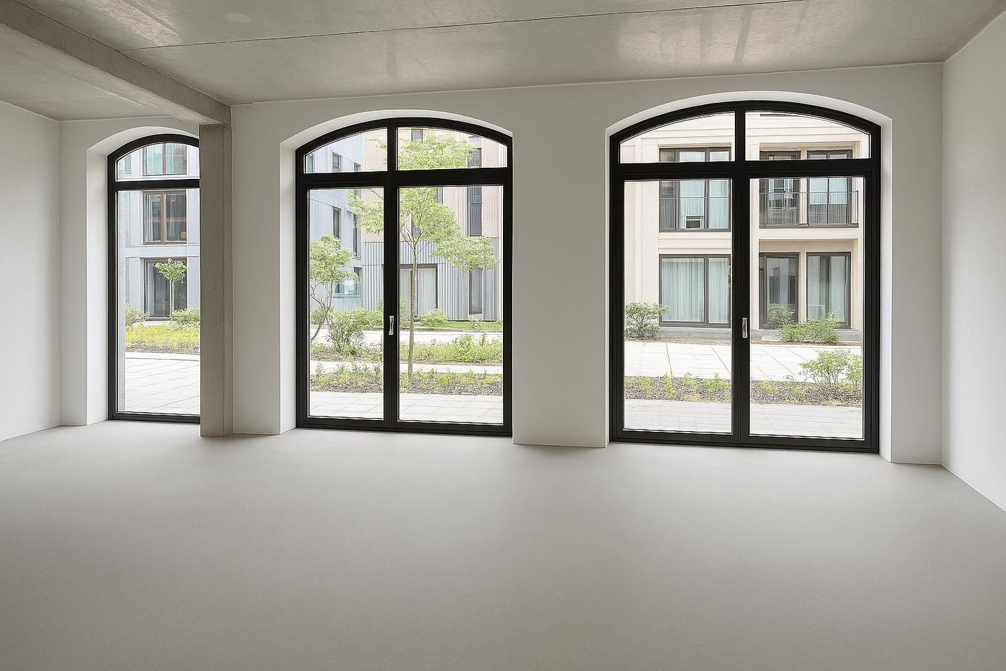 View photo 2 of Oostenburgermiddenstraat 140