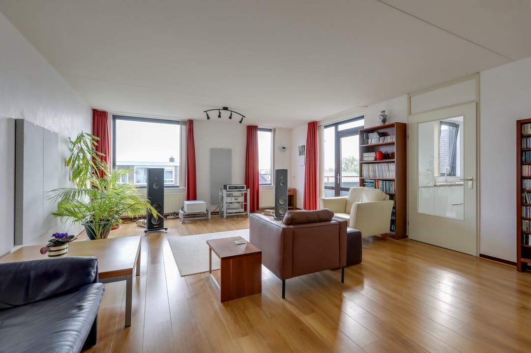 Photo 2 of Hoofdstraat 228-V