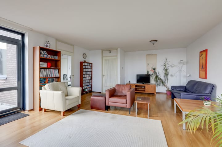 Photo 16 of Hoofdstraat 228-V