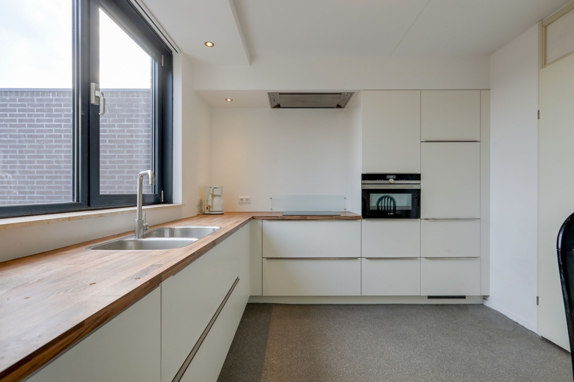 Photo 18 of Hoofdstraat 228-V