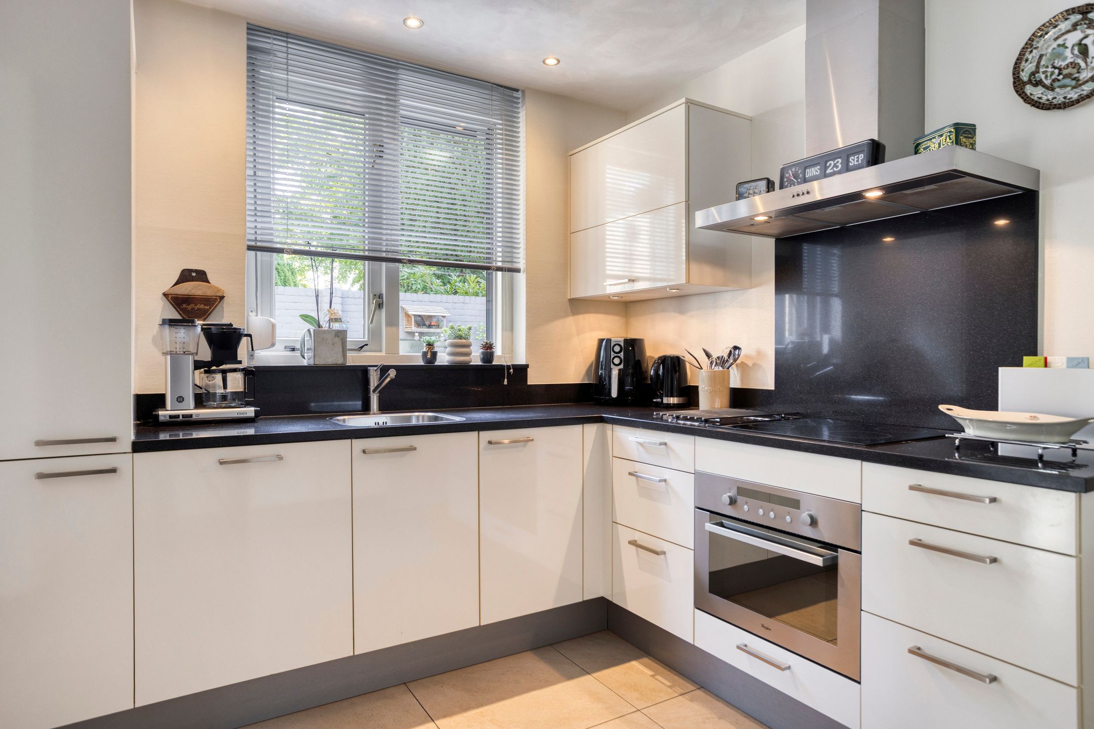 Foto 12 van Burgemeester Esserstraat 62