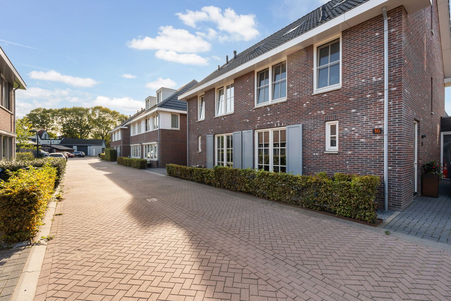 Foto 55 van Voorneveldstraat 14