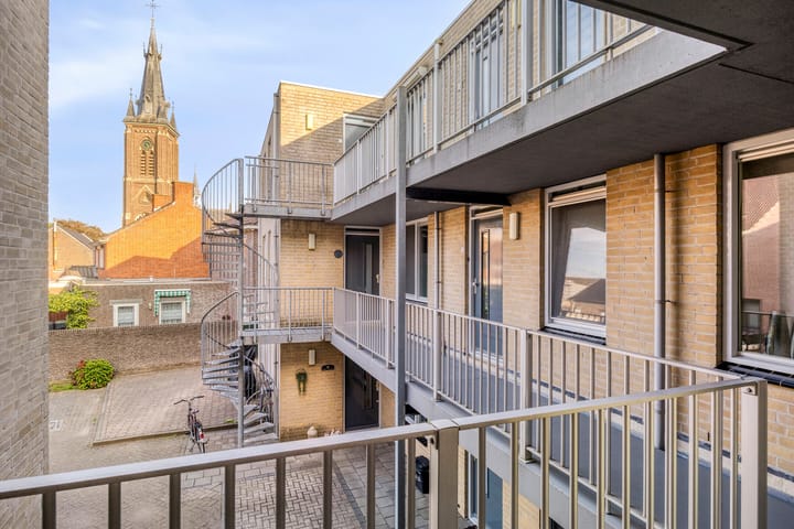 Foto 27 van Schoolstraat 25