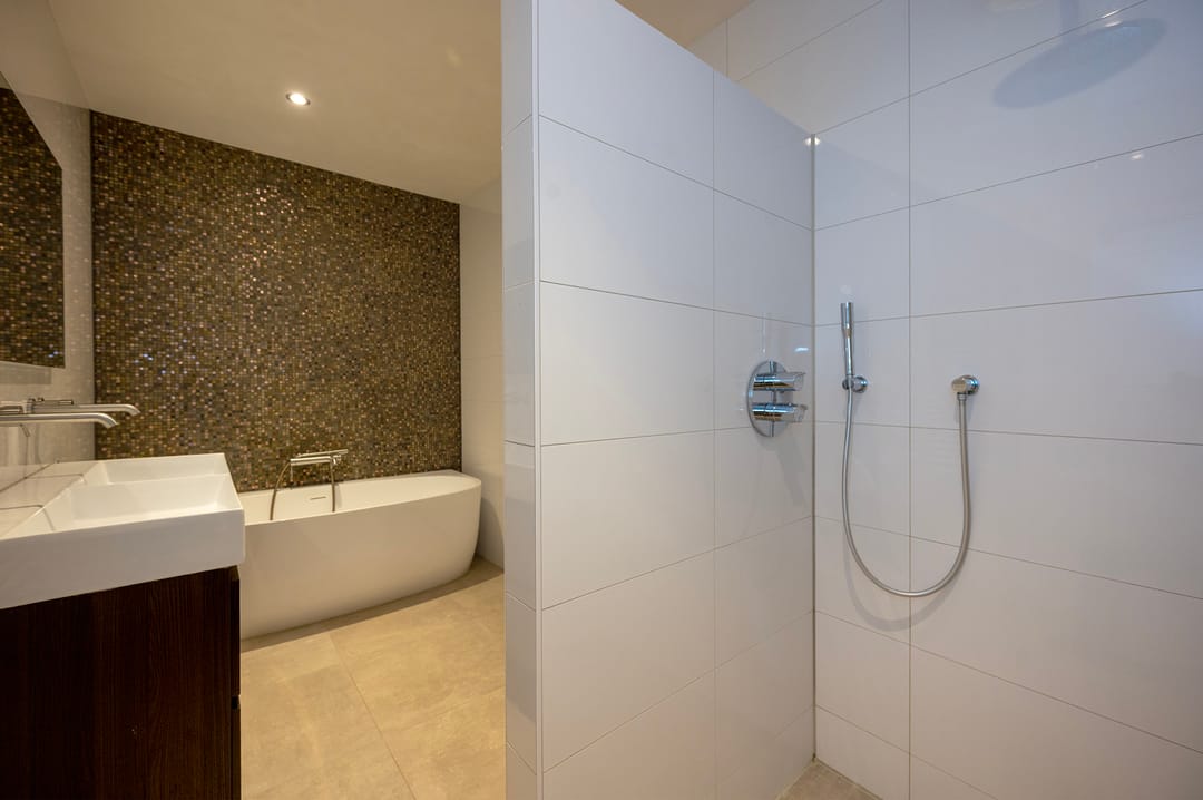 Photo 28 of Walnootlint 5