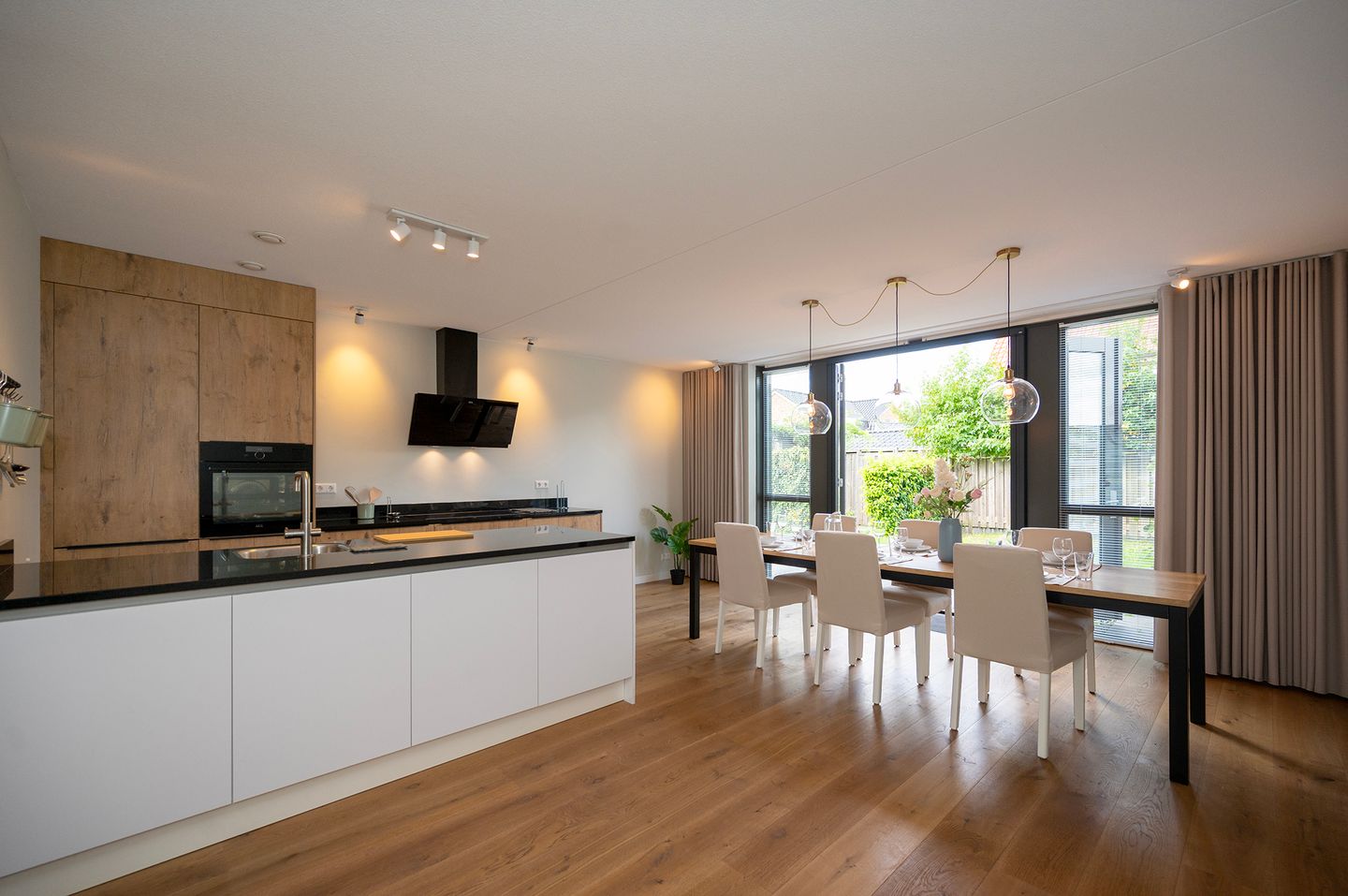 Photo 5 of Walnootlint 5