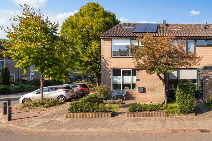 Photo 4 of Zwaluwstraat 224