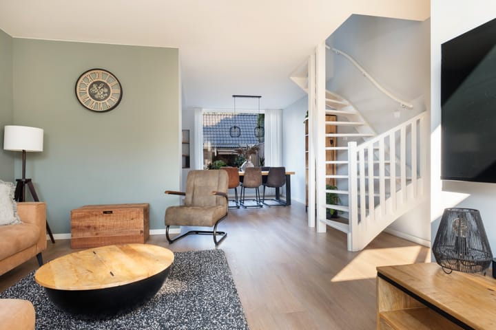 Photo 15 of Zwaluwstraat 224