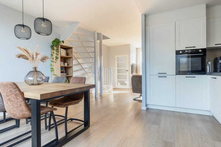 Photo 17 of Zwaluwstraat 224