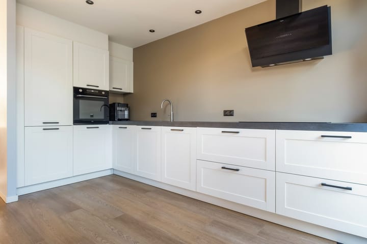 Photo 20 of Zwaluwstraat 224