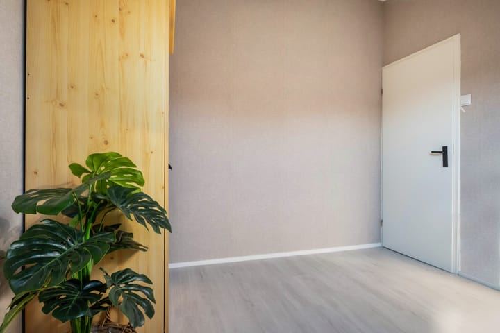 Photo 37 of Zwaluwstraat 224