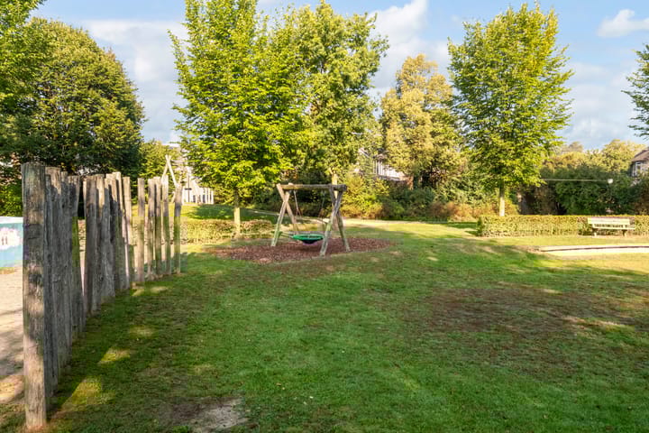 Photo 44 of Zwaluwstraat 224