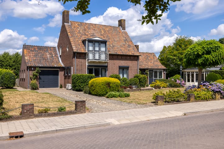 Foto 1 van Monseigneur Hendriksenstraat 2