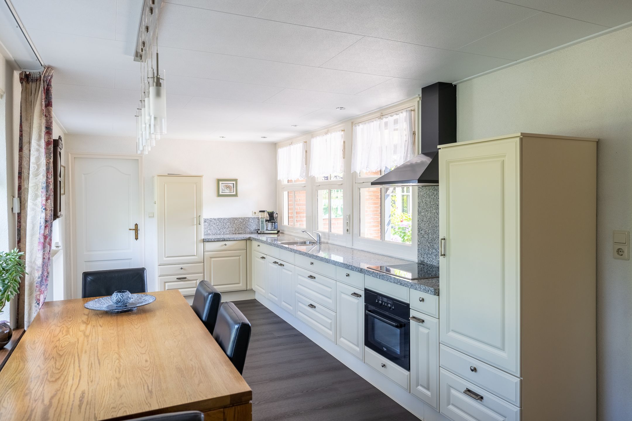 Foto 9 van Monseigneur Hendriksenstraat 2