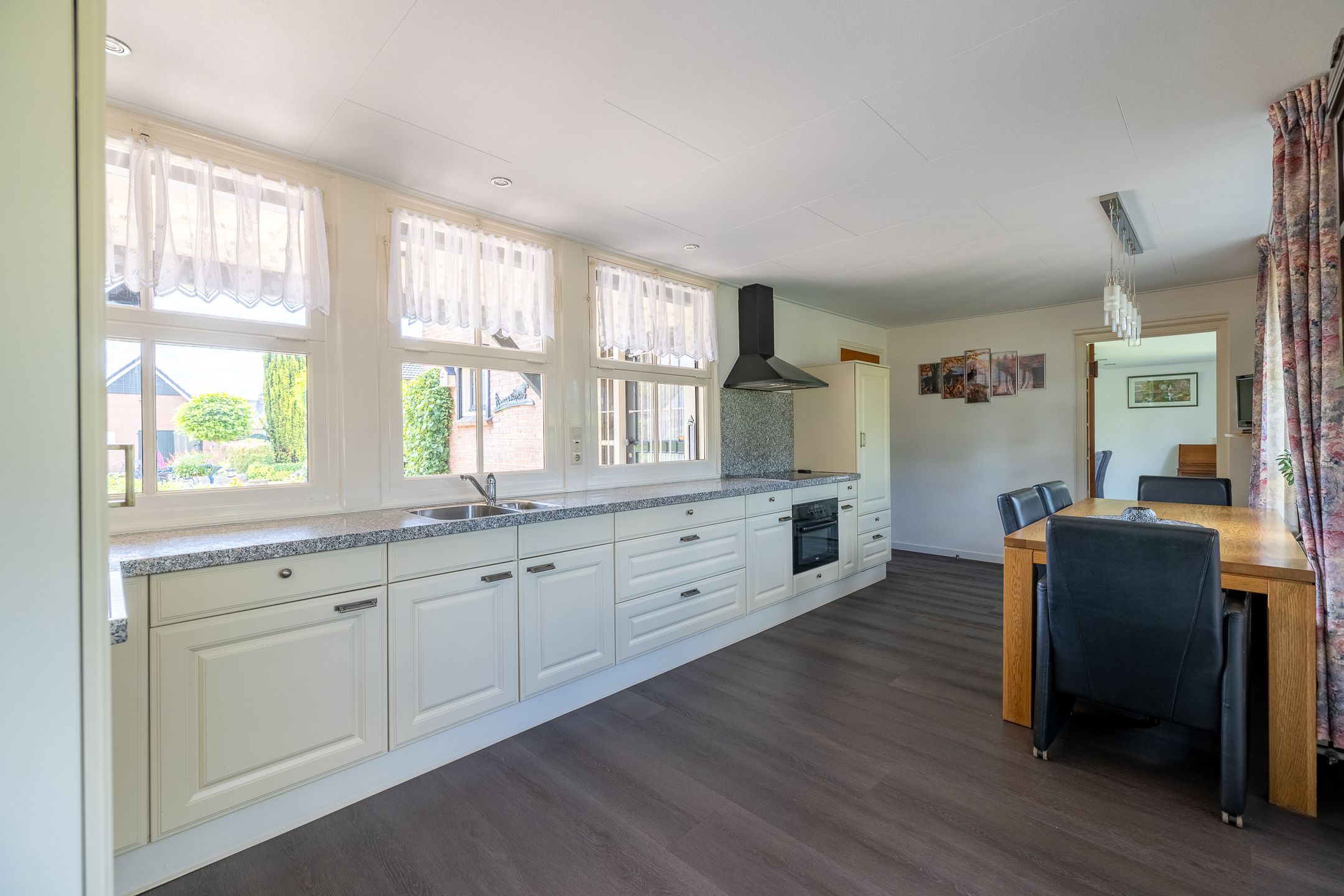 Foto 12 van Monseigneur Hendriksenstraat 2