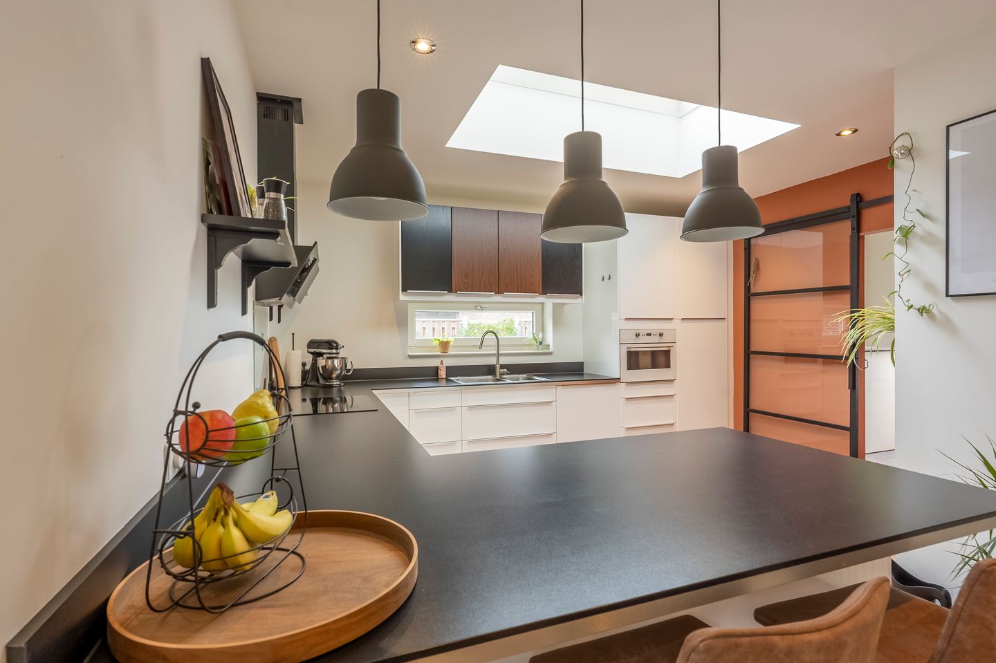 Photo 10 of Chevremontstraat 65