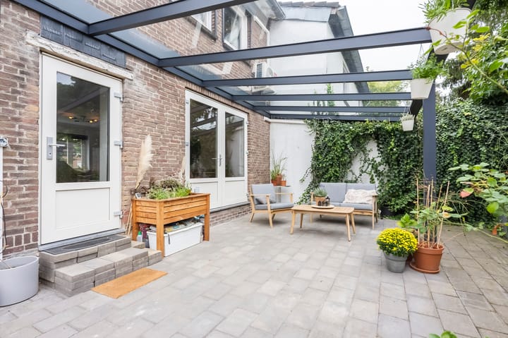 Foto 23 van Chevremontstraat 65