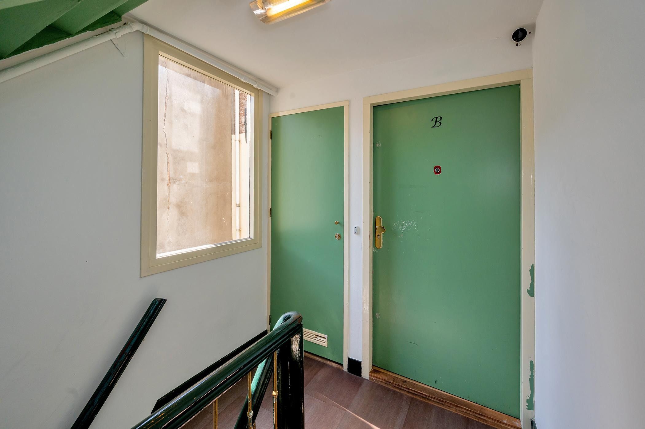 Foto 21 van Oudezijds Voorburgwal 161-B