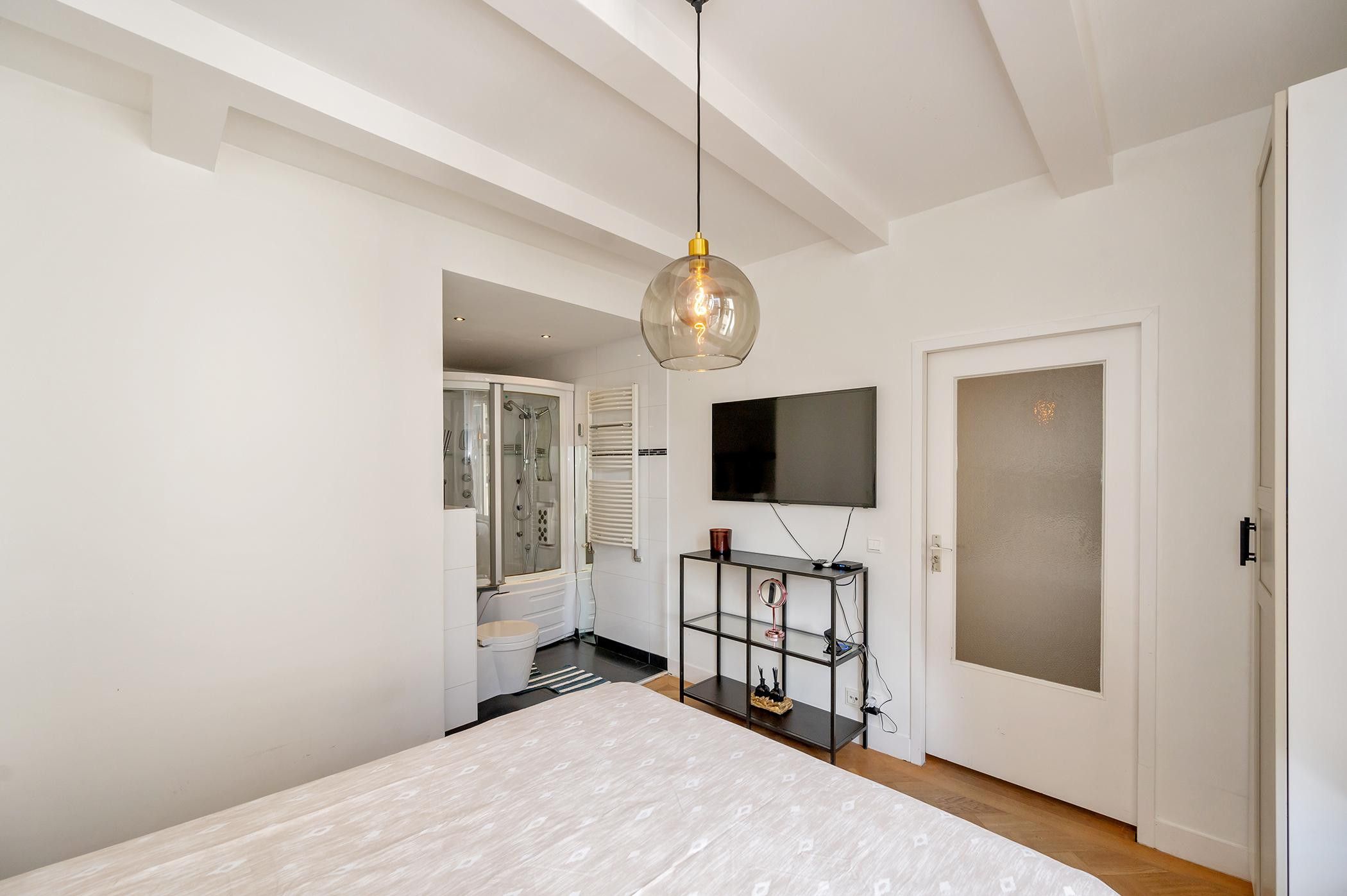 Foto 15 van Oudezijds Voorburgwal 161-B