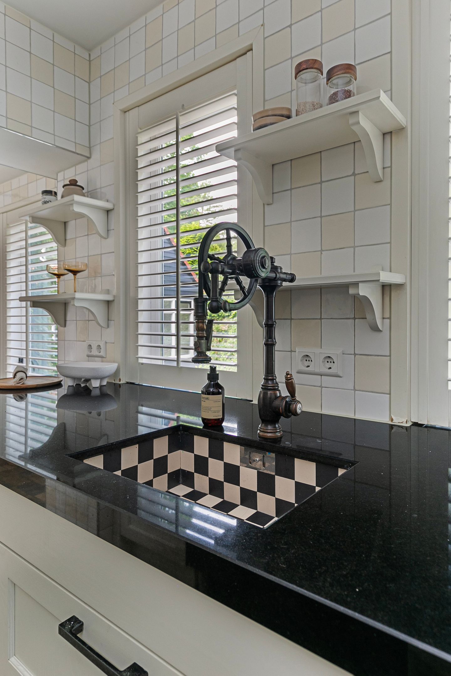 Foto 21 van Voorweg 25