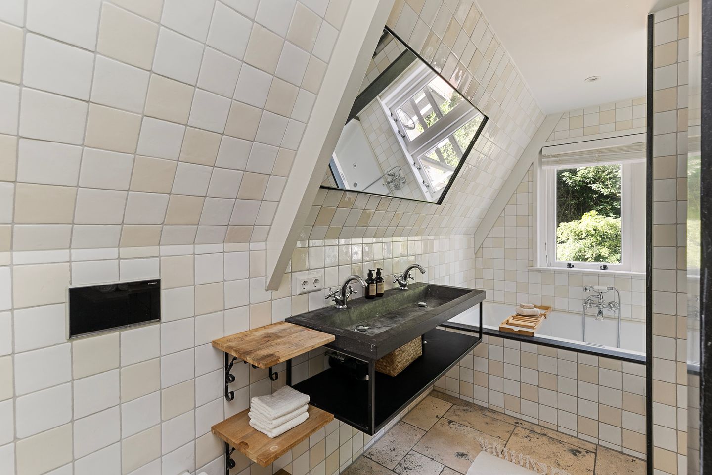 Foto 40 van Voorweg 25