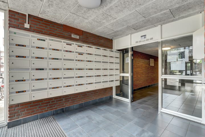 Foto 9 van Frederikstraat 321