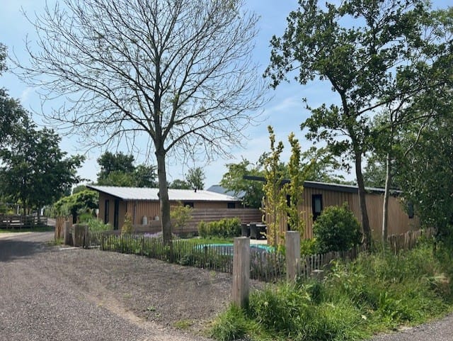 2-bedroom freehold villa in Grou — photo 4 of 5