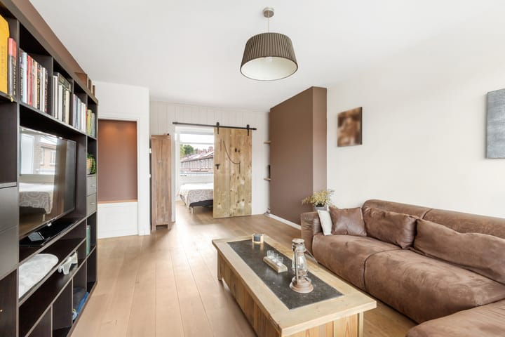 Foto 11 van Van Spilbergenstraat 11-A