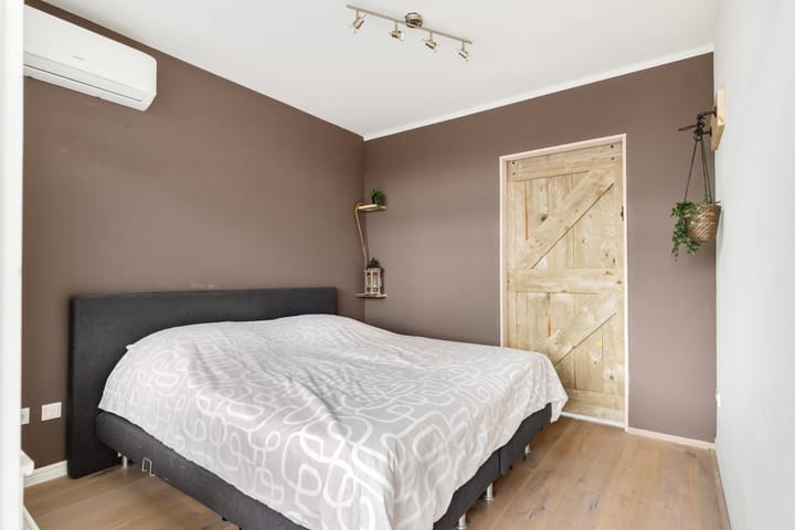 Foto 15 van Van Spilbergenstraat 11-A