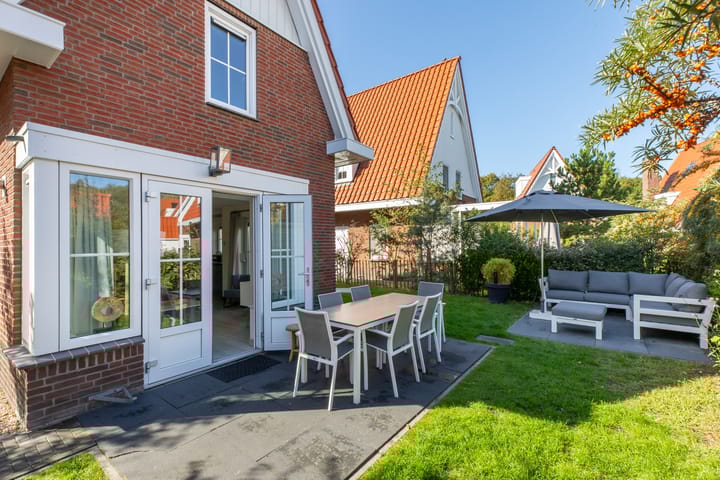 Photo 35 of John O. Forfarstraat 41