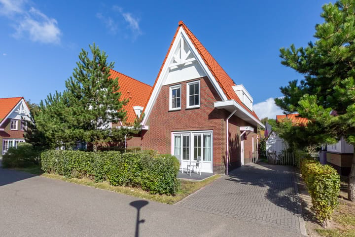 Photo 43 of John O. Forfarstraat 41