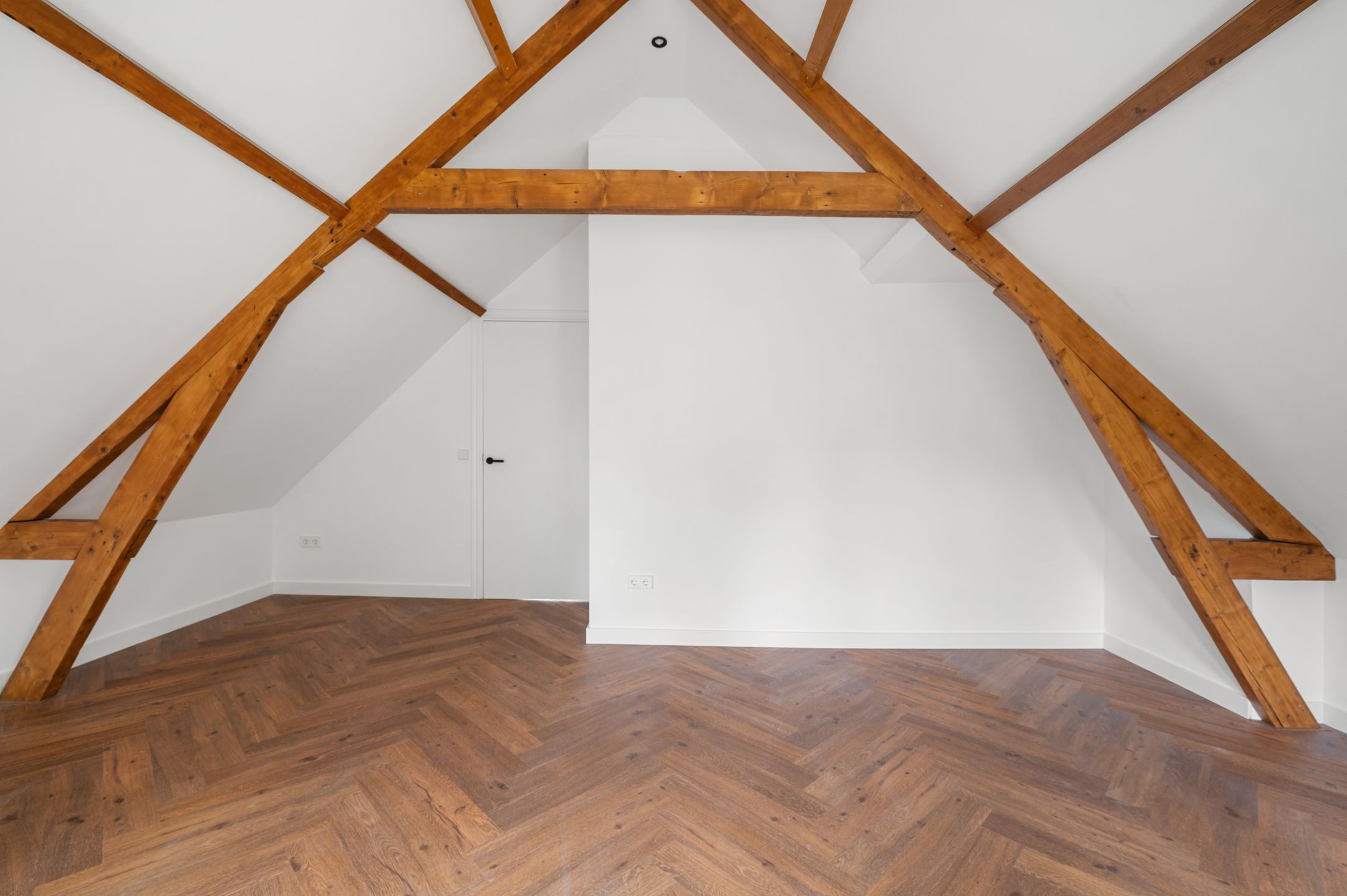 Foto 18 van Spoorsingel 59-B02